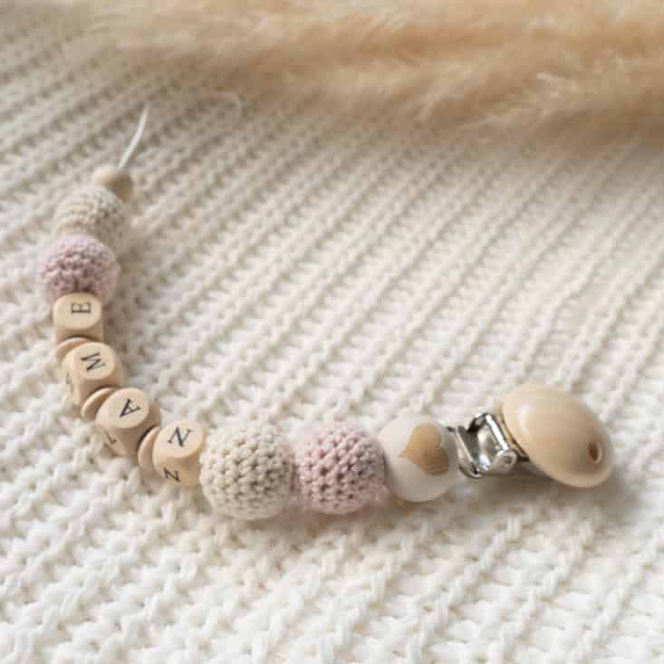 Schnullerkette "Fliedertraum"