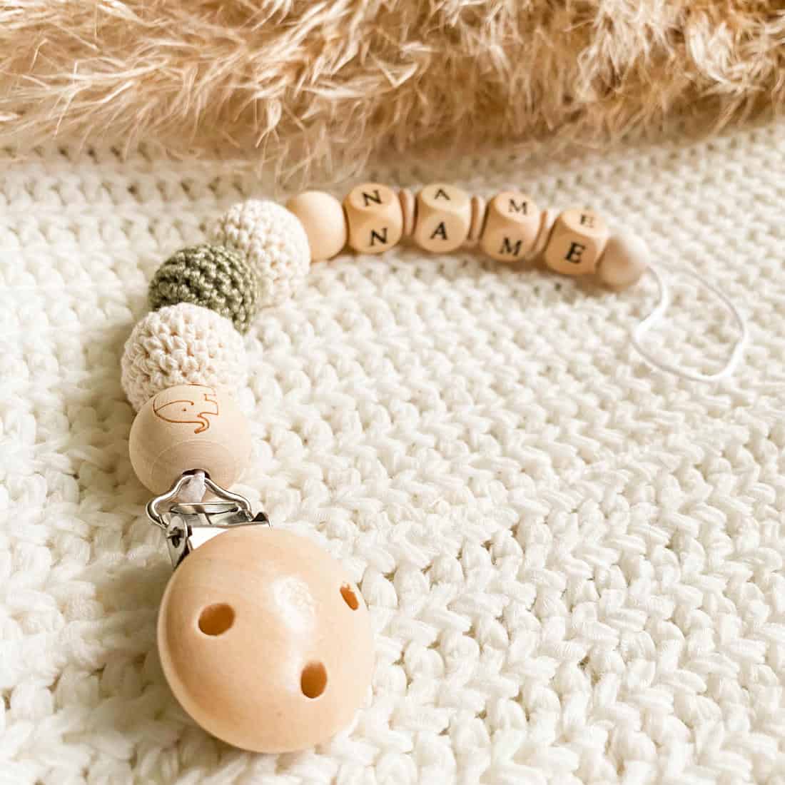 Schnullerkette  "Maiglöckchen"